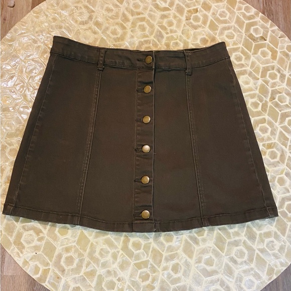 Forever 21 forest green mini skirt with some stretch size 31 - Picture 3 of 5